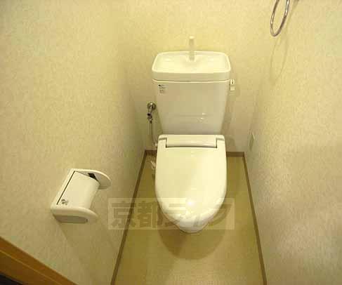 トイレ　シンプルなトイレ。