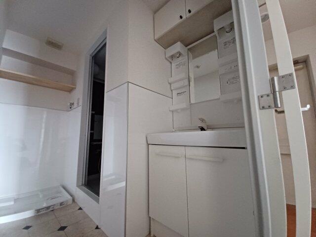 バス・シャワールーム　別部屋参考用写真