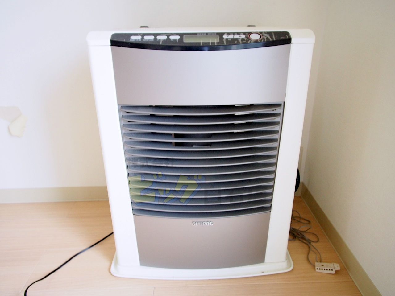 その他設備　経済的で暖かい灯油ストーブ付きです♪