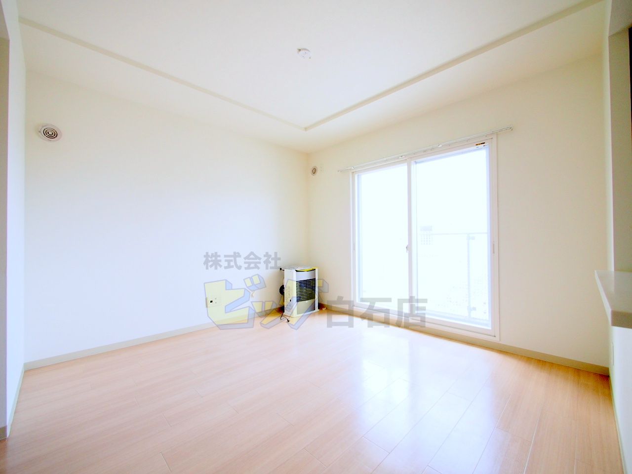 居室・リビング　広々リビングです♪