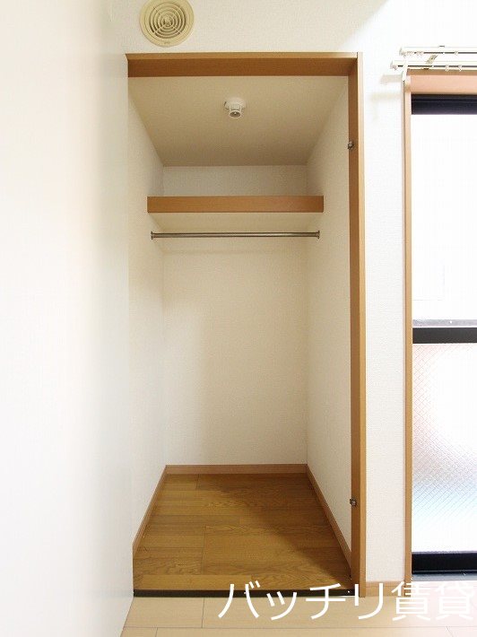収納　別号室の画像の為、現状を優先致します。