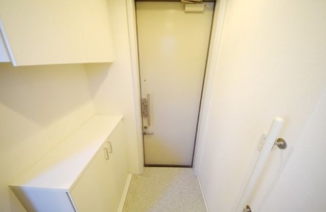 玄関　弊社は都内全域の物件をご紹介可能です！