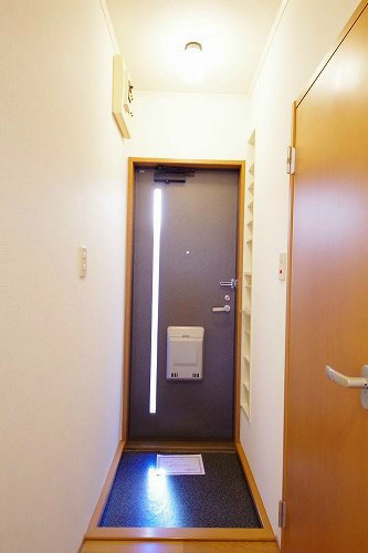 玄関　シューズボックスあり※反転室内