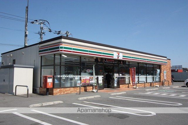 コンビニ　セブンイレブン（コンビニ）まで800m