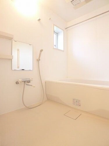 バス・シャワールーム　入居中または工事中の為同物件別室写真