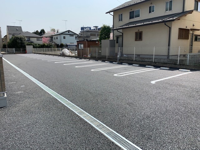 駐車場　敷地内駐車スペース