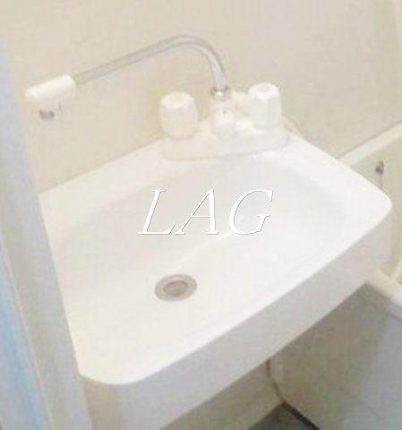 洗面設備　洗面台です。