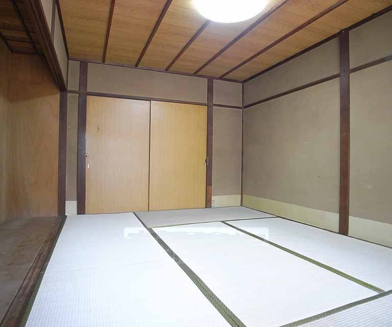 居室・リビング　落ち着ける畳です。