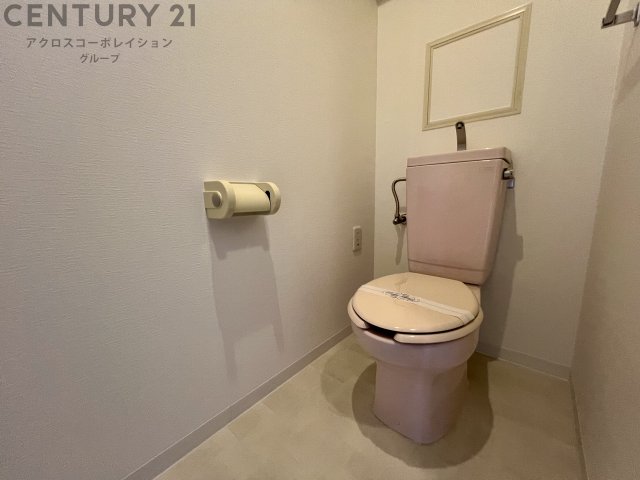 トイレ　シンプルで使いやすいトイレです♪