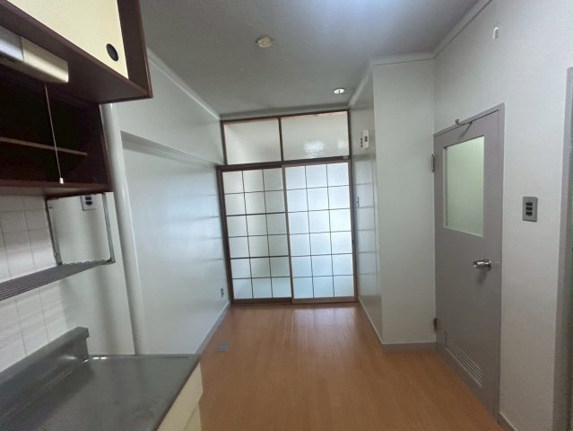 居室・リビング　東海伸銅ビル