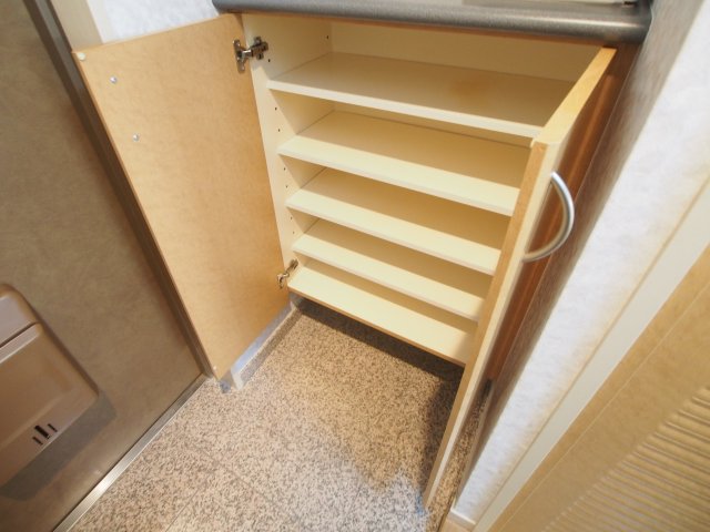 玄関　シンプルで使いやすい玄関です