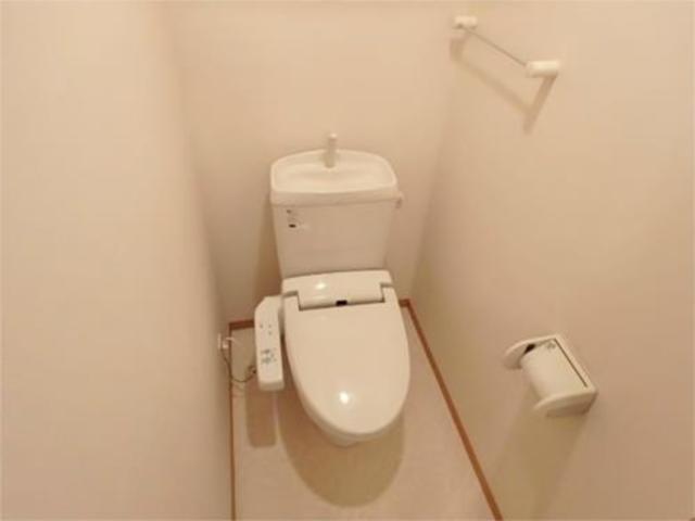 トイレ　ウォシュレット付