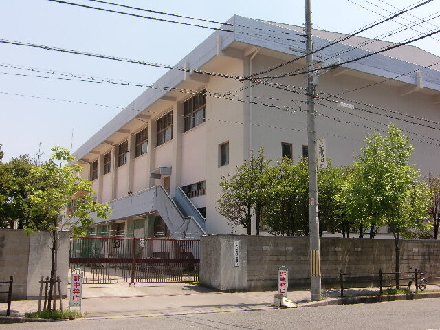 高校・高専　大阪府立東淀川高等学校（高校・高専）まで450m