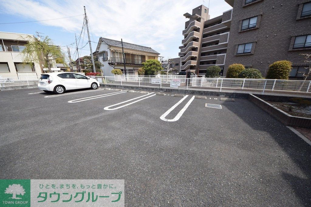 駐車場　駐車場