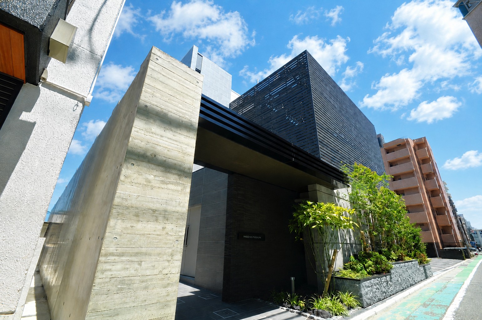 建物外観　落ち着きと品格を備えた、家族の理想を叶える住まい♪