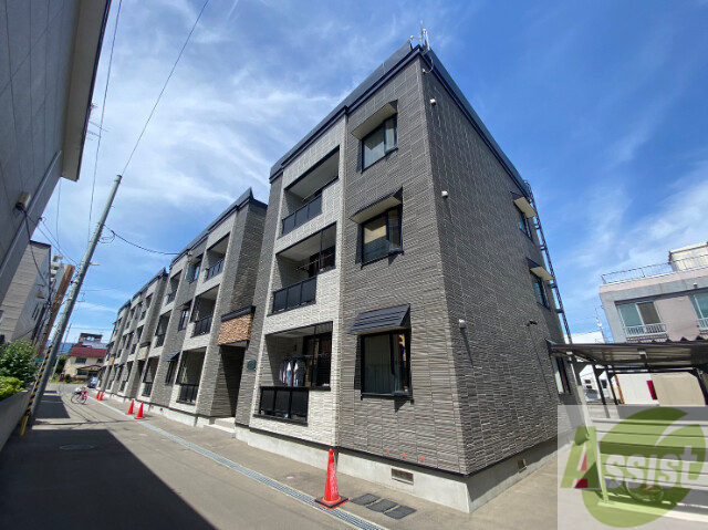 建物外観　札幌市北区北三十一条西「グランドルチェ」