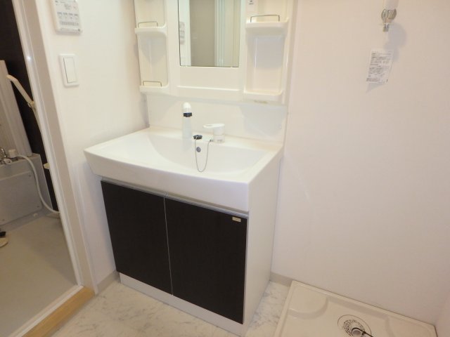 洗面設備　他のお部屋の参考写真となります。