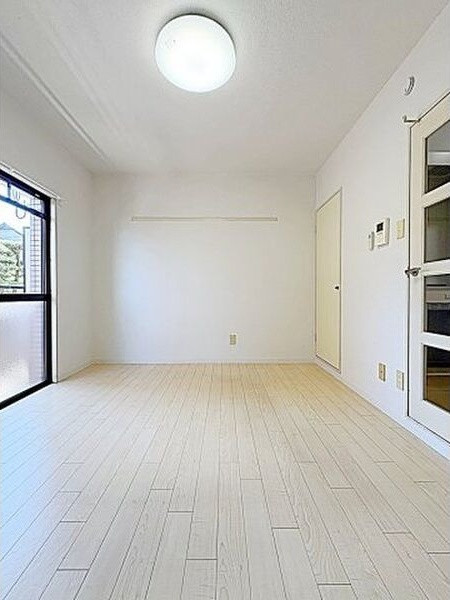 居室・リビング　名古屋で一番初期費用の安い賃貸専門の不動産会社です(^^)