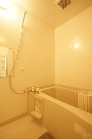 バス・シャワールーム　日々の疲れを癒すお風呂付です