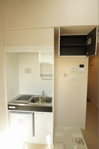 その他設備　防水パン付き室内洗濯機置場