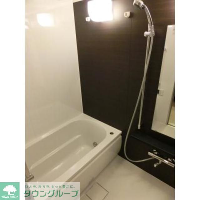 バス・シャワールーム　※写真は同タイプ住戸です。