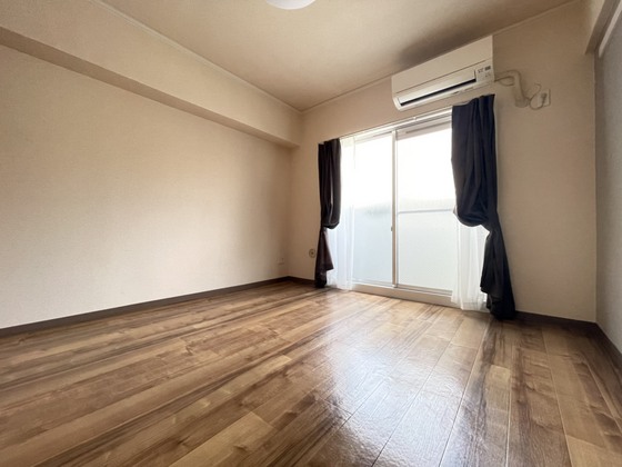居室・リビング　※別部屋の写真です