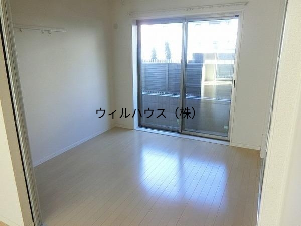 その他部屋・スペース　明るい洋室！