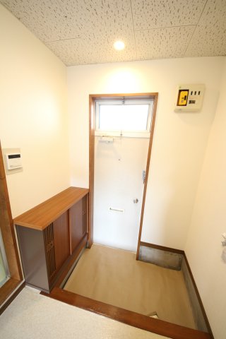 玄関　他号室参考写真
