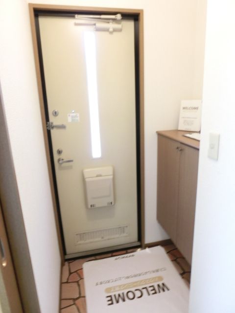 玄関　シューズボックス付きです。