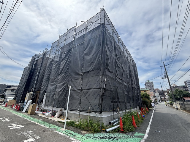 建物外観　～頑張って建築中～