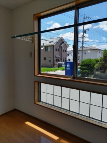 居室・リビング　※別部屋の写真です