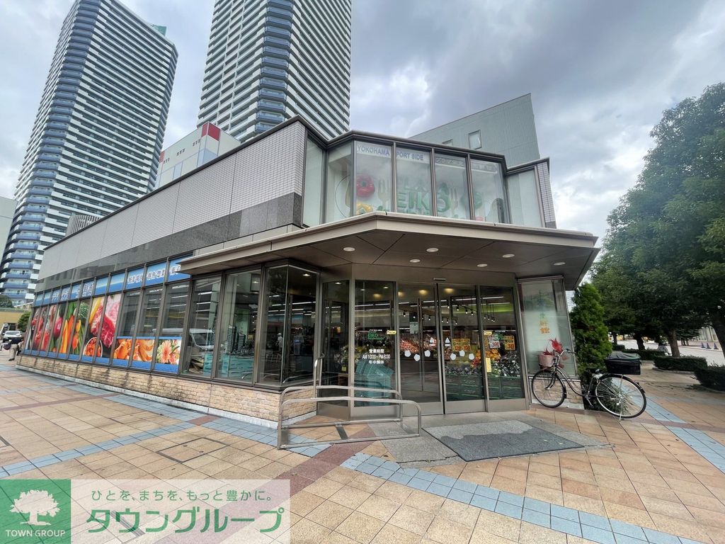 スーパー　プラザ栄光生鮮館ポートサイド店（スーパー）まで520m