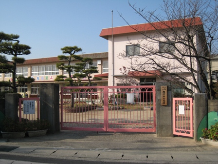 幼稚園・保育園　西阿知幼稚園（幼稚園・保育園）まで1570m