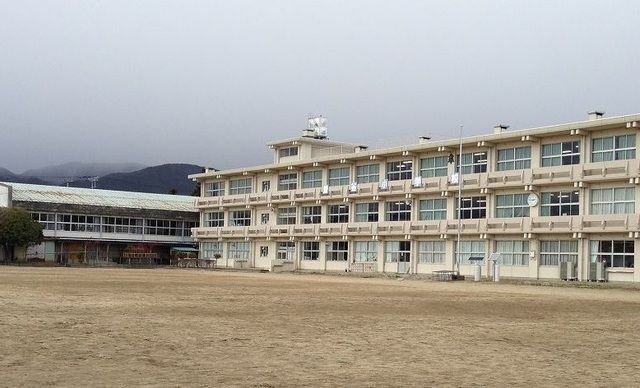 小学校　福島市立笹谷小学校（小学校）まで2100m