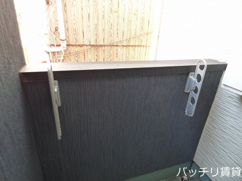 バルコニー　別部屋の為現状優先