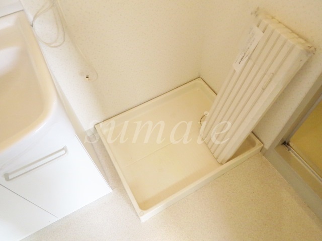 その他設備　室内洗濯機置場です☆