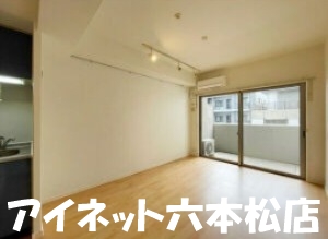 居室・リビング　明るく気持ちがいいです。