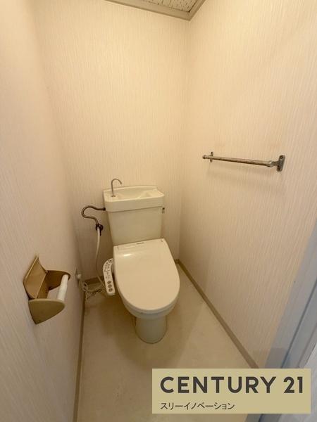トイレ　写真は参考写真
