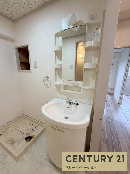 洗面設備　写真は参考写真