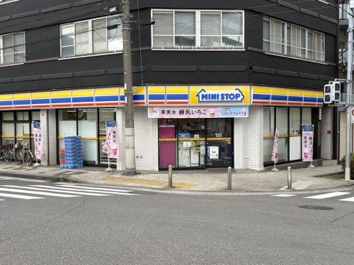 コンビニ　ミニストップ 黄金橋店（コンビニ）まで240m
