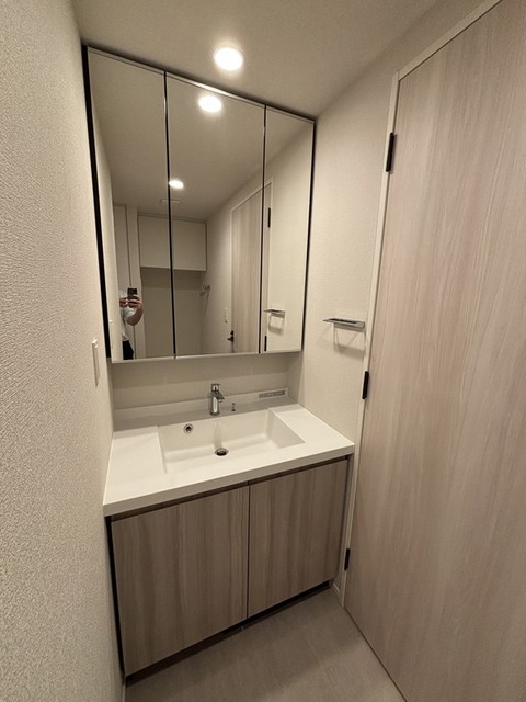 洗面設備　※写真は同タイプ住戸です。