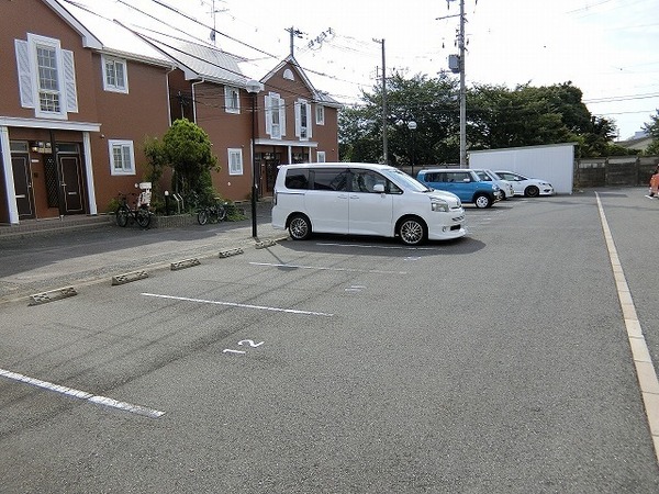 駐車場　敷地内駐車場！