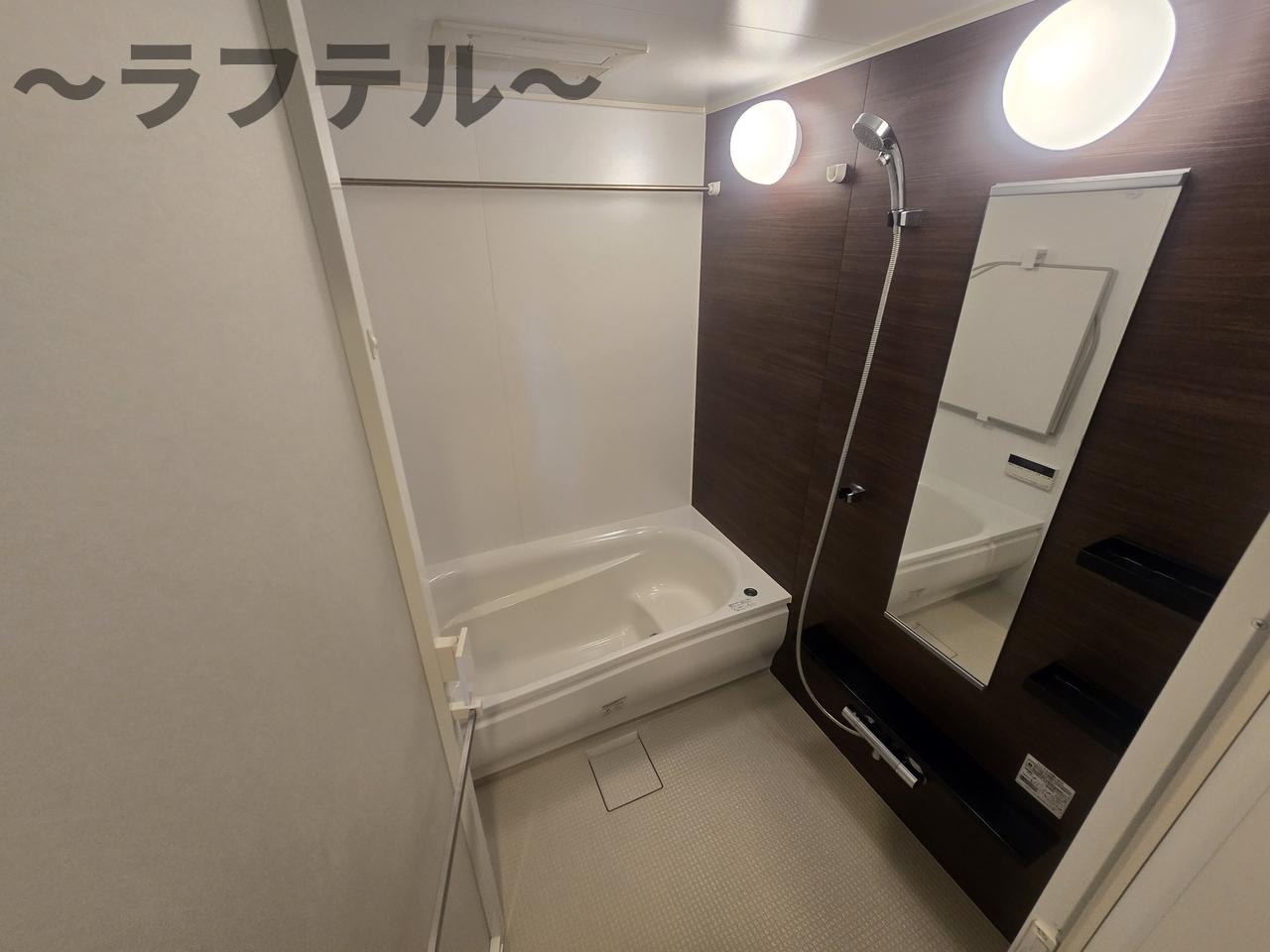 バス・シャワールーム　別部屋イメージ写真
