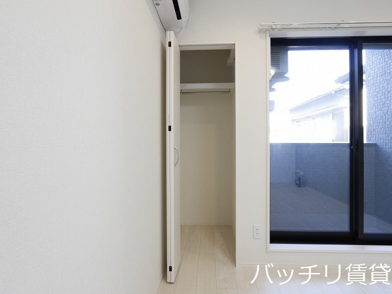 収納　画像は同型タイプの為、現状を優先致します。
