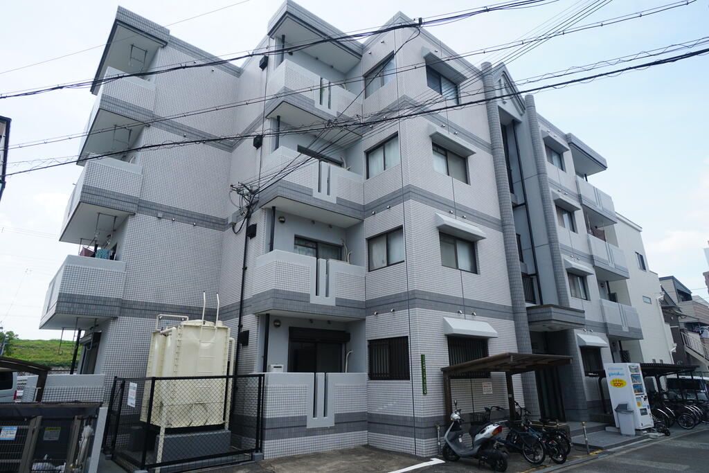 建物外観　☆仲介手数料不要です！☆お気軽にお問い合わせください♪