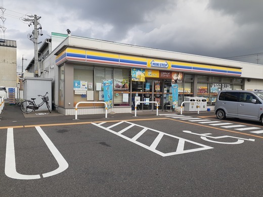 その他　ミニストップ岐阜西川手店まで270m