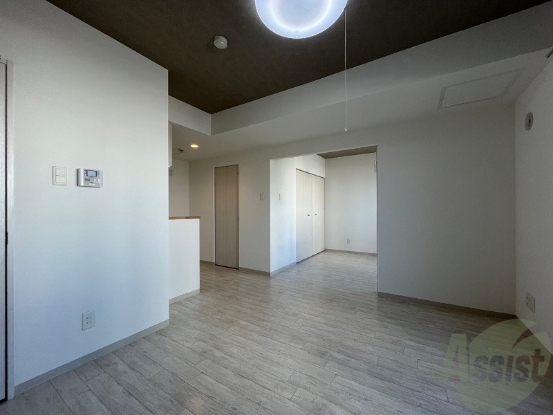 居室・リビング　広くてキレイなお部屋が広がっていて、充実した生活が送れそう。