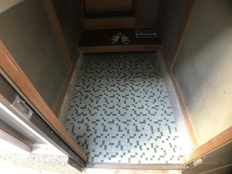 玄関