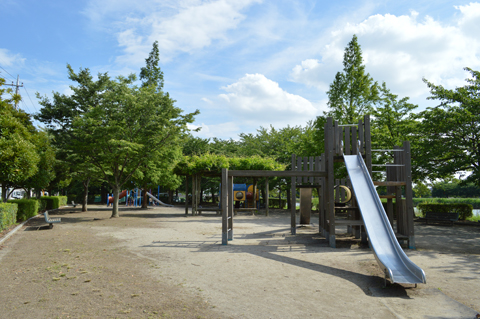 公園　藤塚三本木緑地（公園）まで1800m