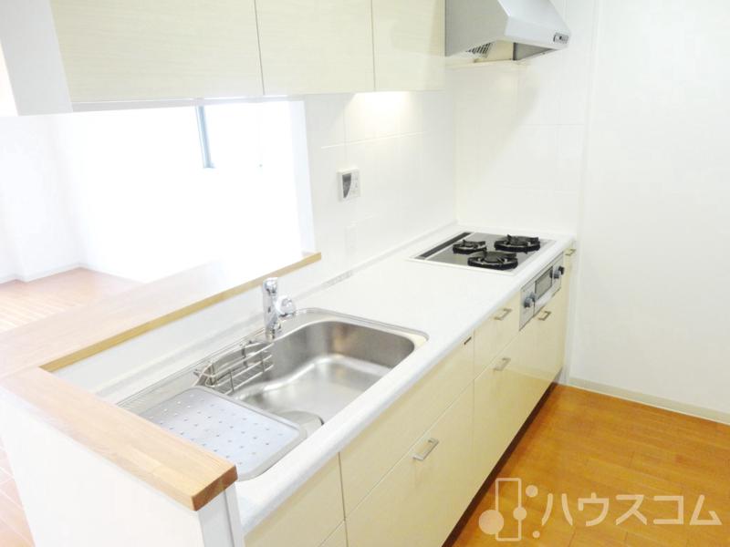 キッチン　会話も弾むカウンターキッチン。